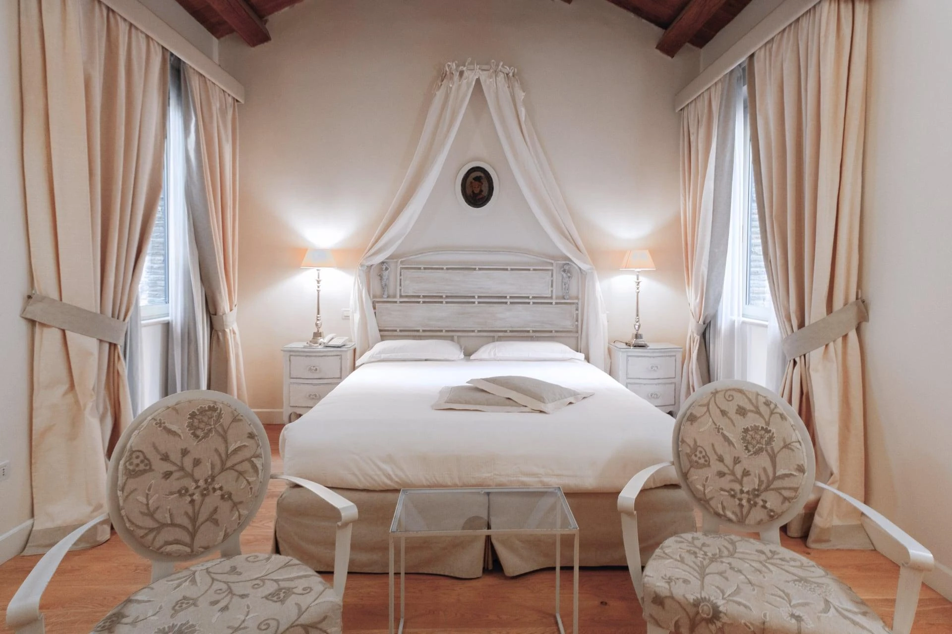 Camera Luxury